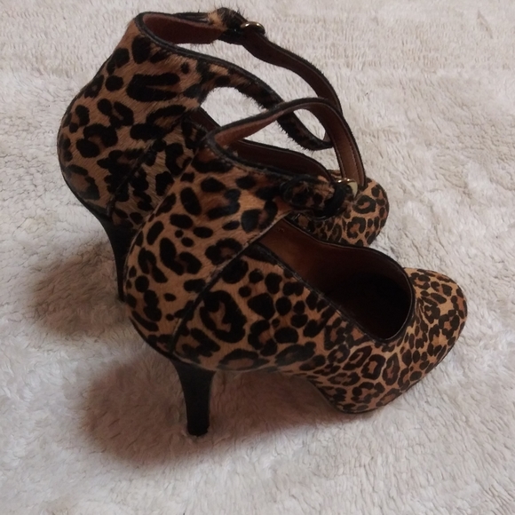 NINE WEST LEOPARD PUMPS - Picture 2 of 6